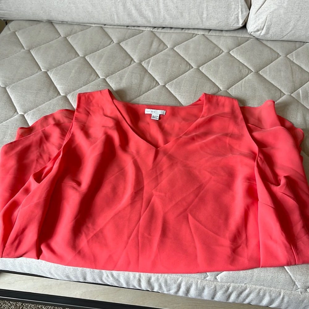Tank top. 18/20W
